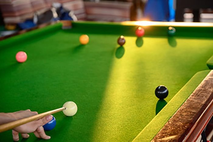 Lights, Camera, Cue! Why Your Next Snooker Game Deserves a Leading Role